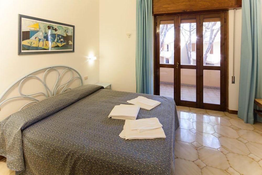 Club Hotel Residence Baiaverde Valledoria  Zewnętrze zdjęcie