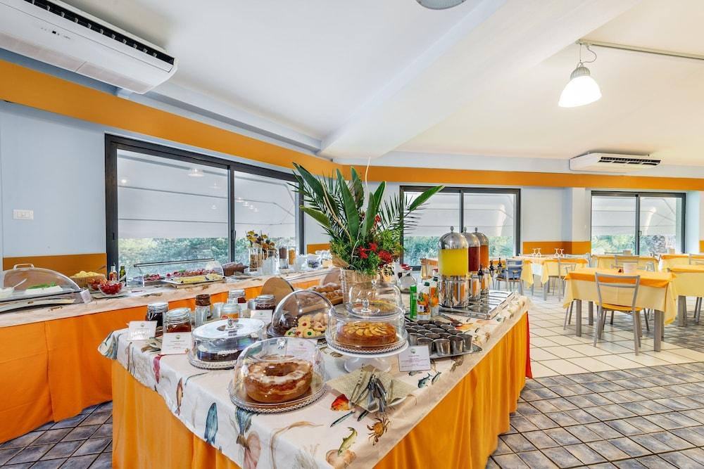 Club Hotel Residence Baiaverde Valledoria  Zewnętrze zdjęcie